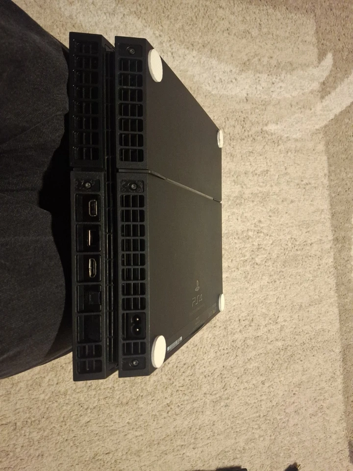 Sony PlayStation 4, Foto 4 von 5