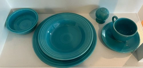 Fiestaware Turquoise Vintage 5 Piece Place Setting + Salt Shaker; See Pics!