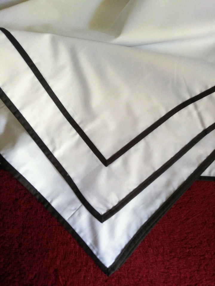 RALPH LAUREN 2 SPENCER BORDER PILLOW SHAM COVERS WHITE & NAVY  - Image 2 of 4