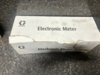 #ad Graco Electronic Digital Handheld Flow Meter 1in 1.0 19.0 L min 332600 $500.00
