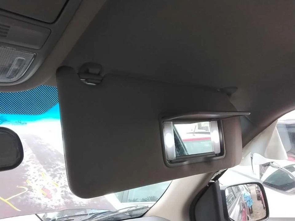 Used Right Sun Visor fits: 2010 Honda Pilot illuminated Right Grade A - Изображение 2 из 4
