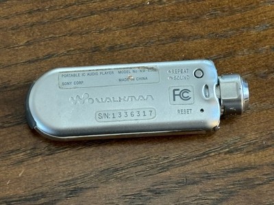 Sony Walkman NW-E507 Silver ( 1 GB ) Digital Media Player for sale