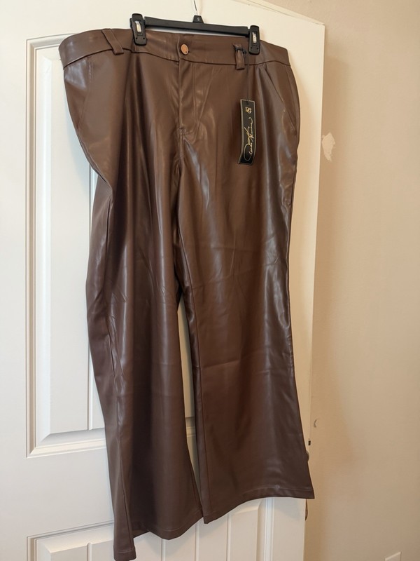 NWT-Size 22W DG2 Diane Gilman David Dixon Faux Vegan Leather Flare Leg Pants