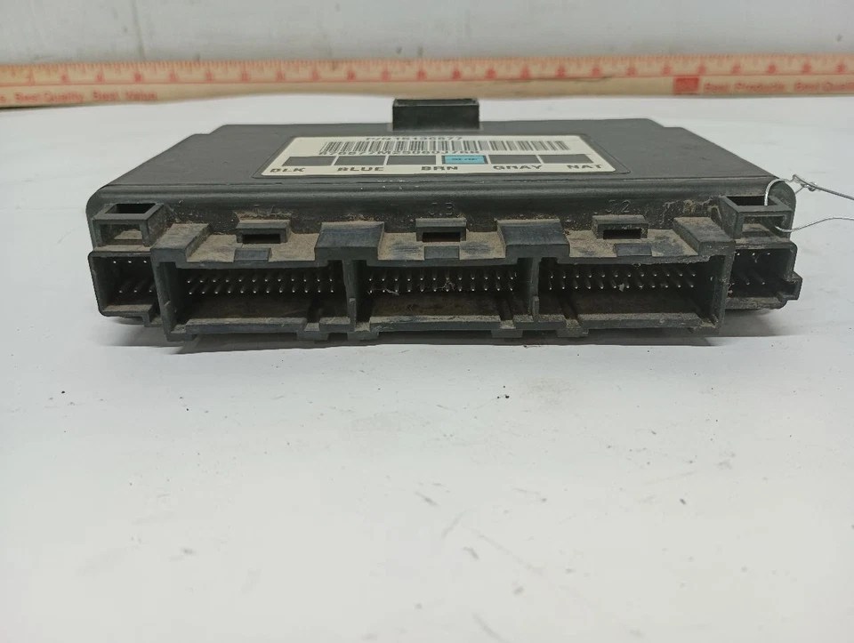 Módulo de control de carrocería GM 15136877 BCM de 2005 Chevy Tahoe 10100890 Foto 2 de 4