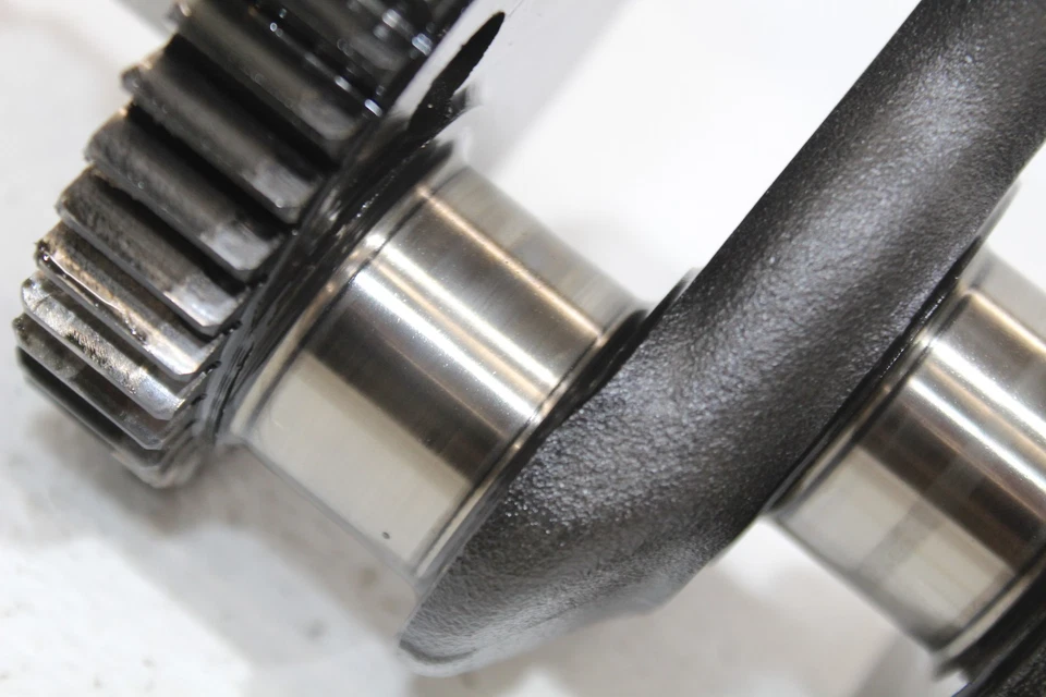 2006-2008 TRIUMPH DAYTONA 675 ДВИГАТЕЛЬ КОЛЕНЧАТЫЙ ВАЛ КОЛЕНЧАТЫЙ ВАЛ  - Изображение 3 из 4