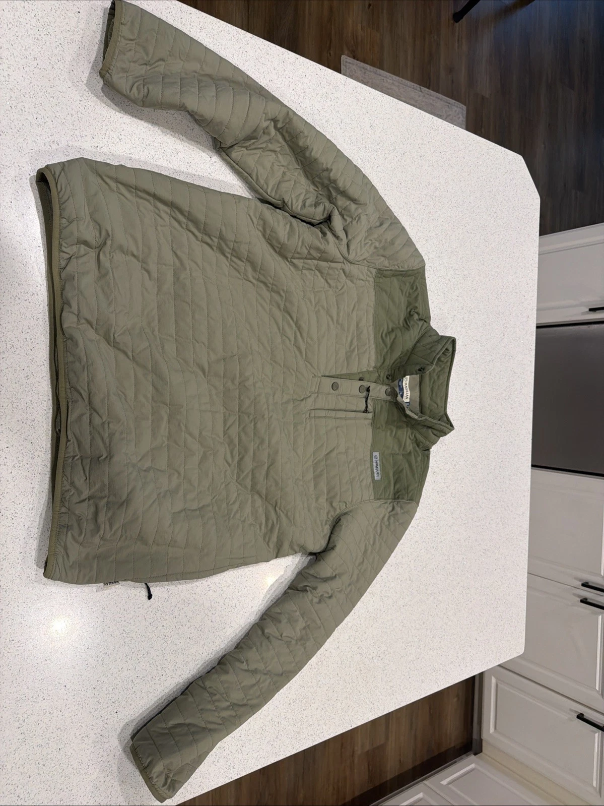 Magellan Pro Explore Camping Jacket Mens Large Gray Button Up Classic Fit Puffer