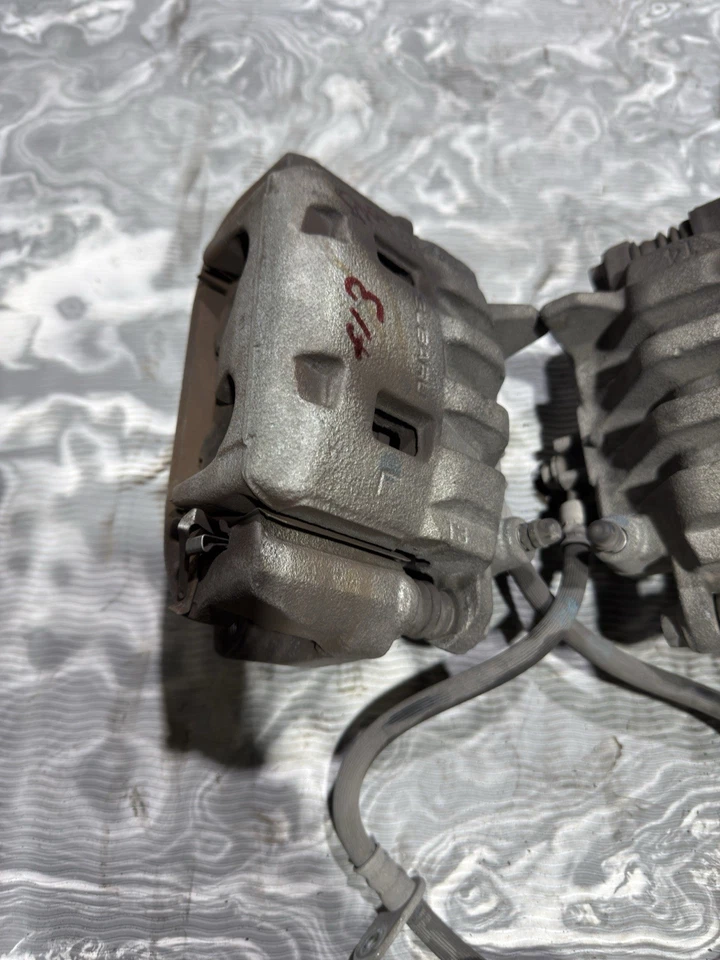 Pinzas de freno delanteras Subaru BRZ FRS 2013 OEM Foto 2 de 4