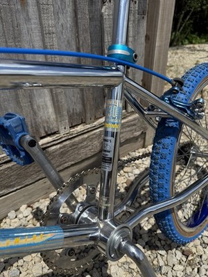 old bmxTeam Attackers monwebcoビンテージ Ultra Rare Vintage 1985 ELF Chrome BMX Bike 16