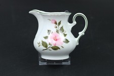 Winterling Kirchenlamitz Wildrose / Hibiskus Milchkännchen aus Porzellan H 9 cm