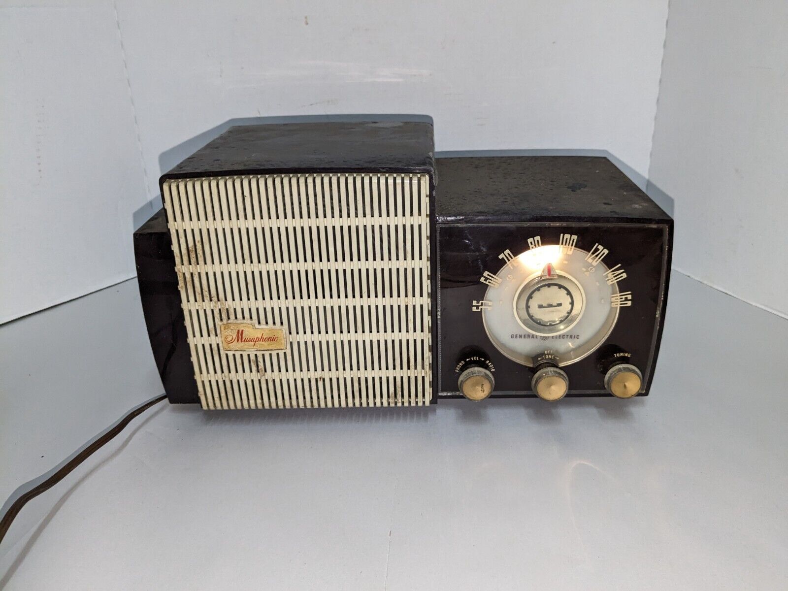 General Electric Musaphonic Tube Radio 870 AM Maroon GE Vintage 1950's MCM