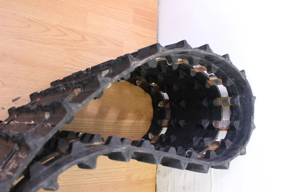 2002 ARCTIC CAT 4-STROKE TOURING Track 136 X 15 X .725 - Image 4 of 4