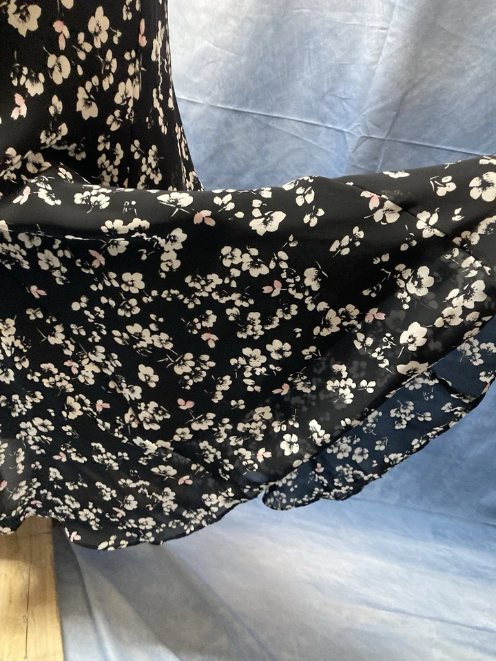 Chaps Women’s Black Floral Patterned Skirt Size Large Calf Length Light & Flowy - Image 2 of 4