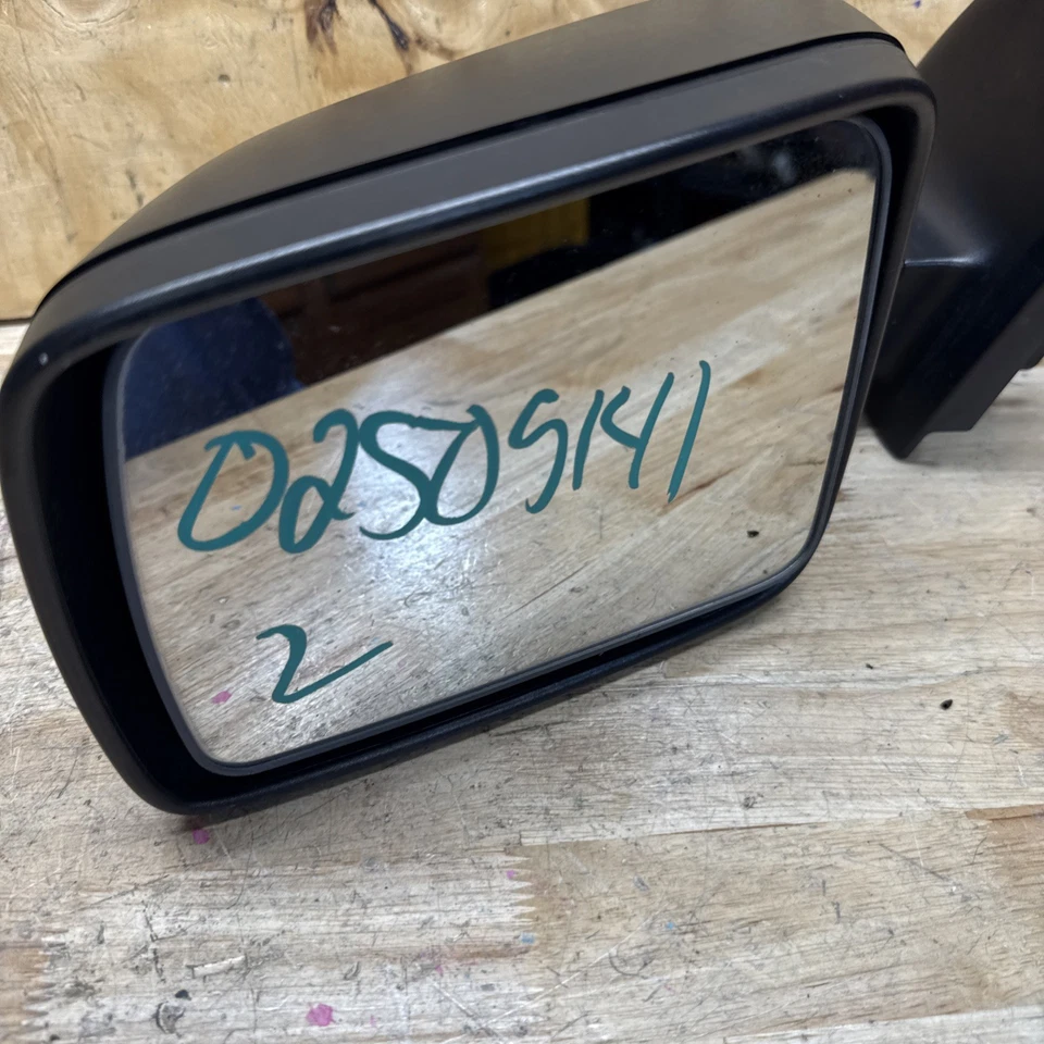 SIDE VIEW MIRROR Land Rover LR2 2008 08 2009 09 2010 10 2011 11 Left Driver Side Foto 2 de 4
