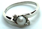 Vintage Sterling Silver / 925 Pearl & CZ Beautiful Ring Size 7 Signed BY