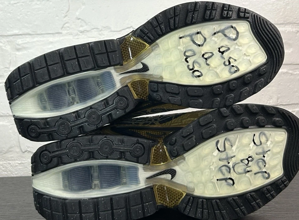 Talla 6.5 - Nike Air Max DN Doernbecher 2025 Foto 4 de 4