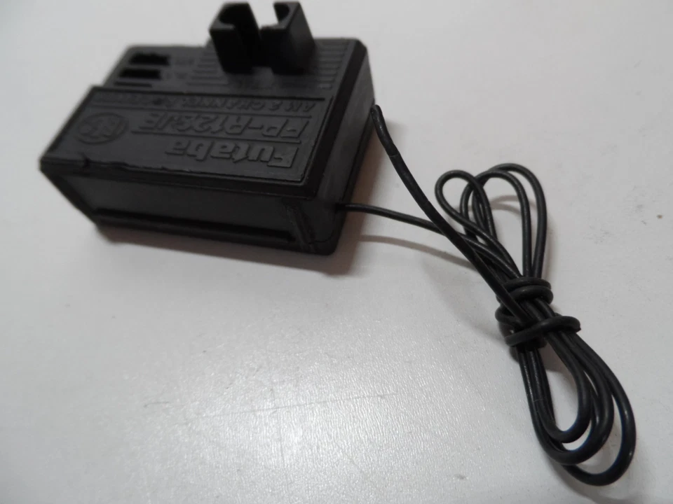 Used Tested *27mhz AM* BEC Receiver Only As Shown Futaba FP-R122JE (Our Ref E2) - Image 2 of 3