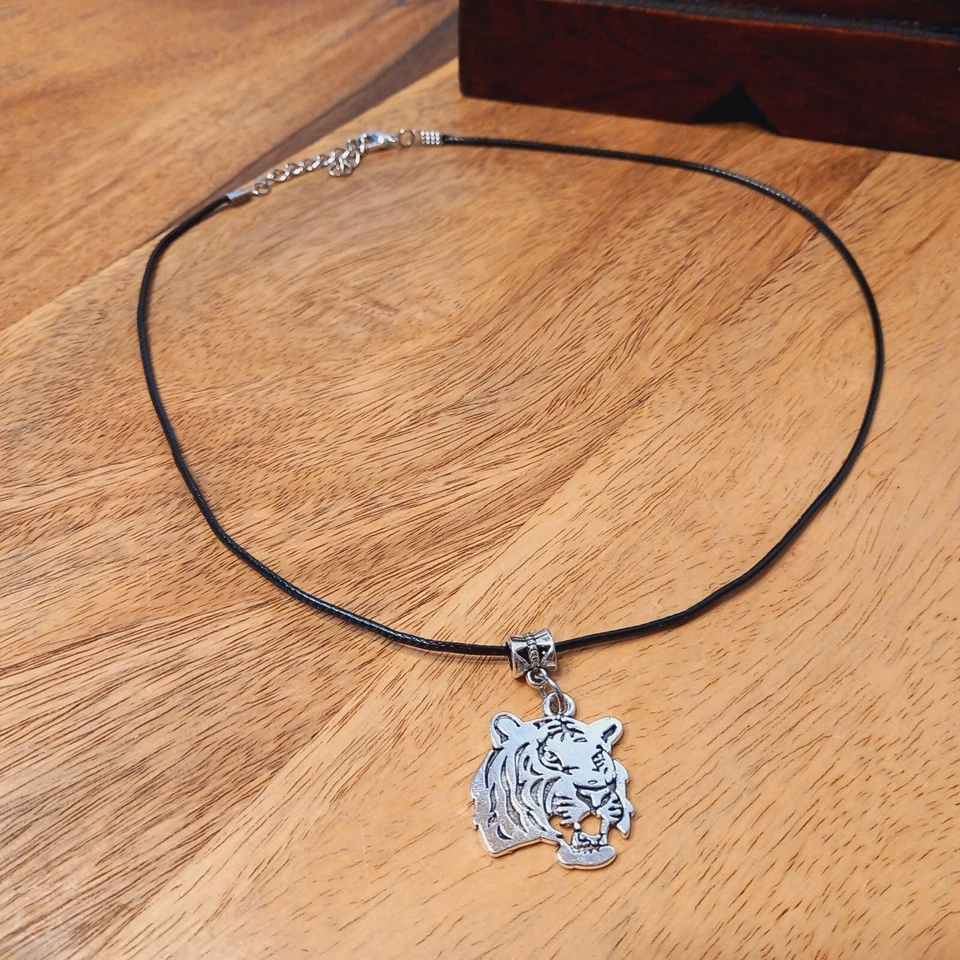 Halskette Tiger Tigerkopf Kette mit Anhänger mittelgroßer Anhänger (22) - Bild 3 von 4