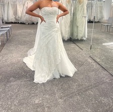 Davids Bridal Wedding Dress