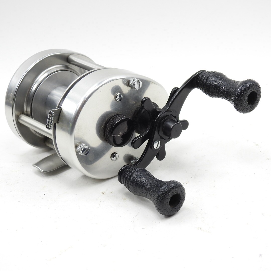 Vintage シェークスピア　アルファ1981 Shakespeare Alpha 1981 Fishing Reel. Made in USA. | eBay