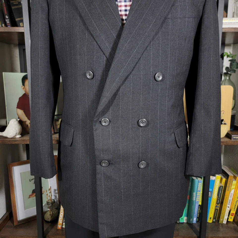 VTG Hickey Freeman Men's Double Breast Sport Coat Charcoal Striped Wool 43R - Image 3 of 4