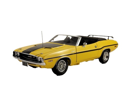 Franklin Mint 1970 Dodge Challenger R/T Hemi Coupe Plum Crazy 1:24