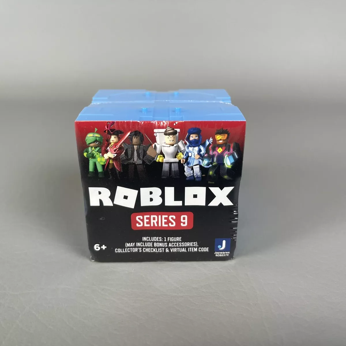 Roblox Action Collection - Series 9 Mystery Figure [Includes 1 Figure + 1  Exclusive Virtual Item] 