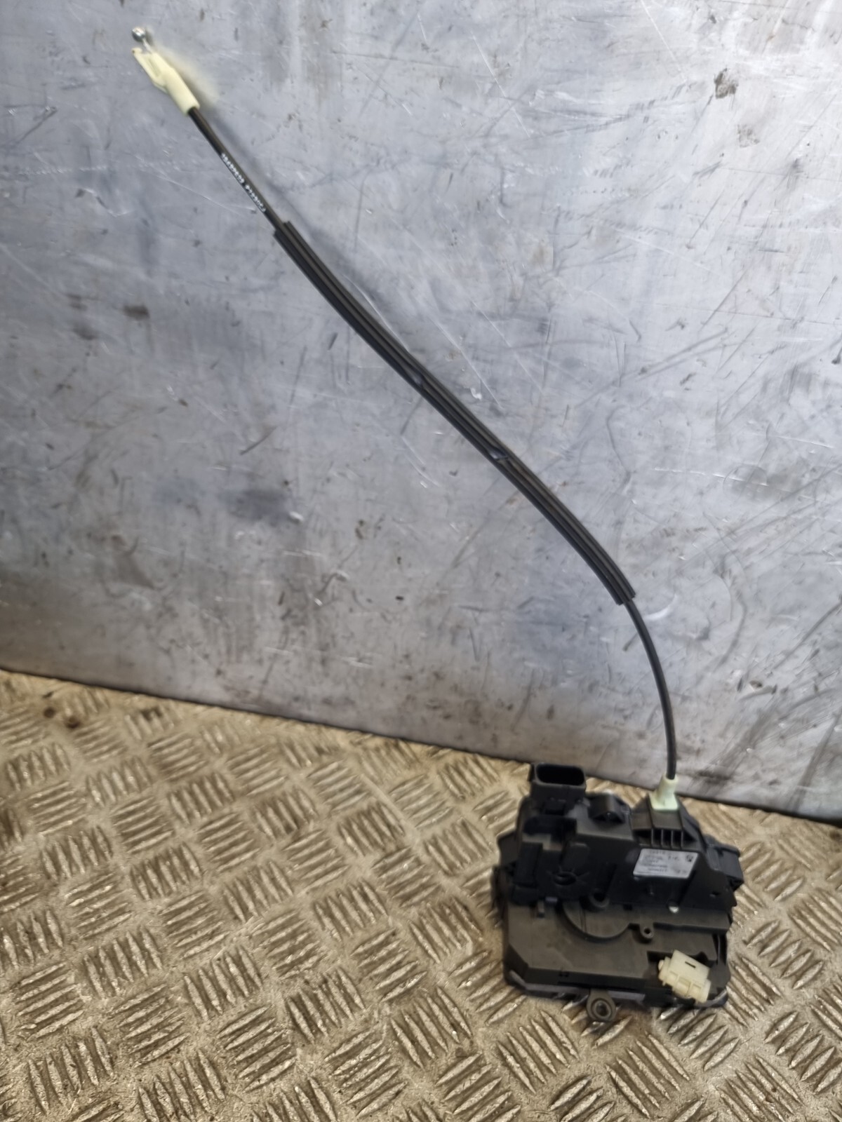 VAUXHALL CORSA DOOR LOCK 0325407955 FRONT LEFT CDTi 1.2L MAN DSL HATCHBACK 2017