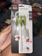 OXO Tot Cleaning Set For Straw  Sippy Cups - BRAND NEW