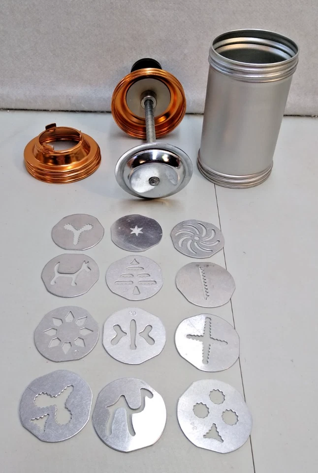 Vintage Mirro 23 Pc Aluminum Cookie Press & Decorator Set in Excellent Shape - Image 3 of 4