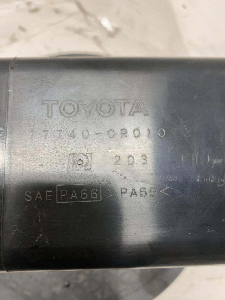 06-12 TOYOTA RAV-4 Evaporator Canister 7774042090 777400R010 - Image 3 of 3