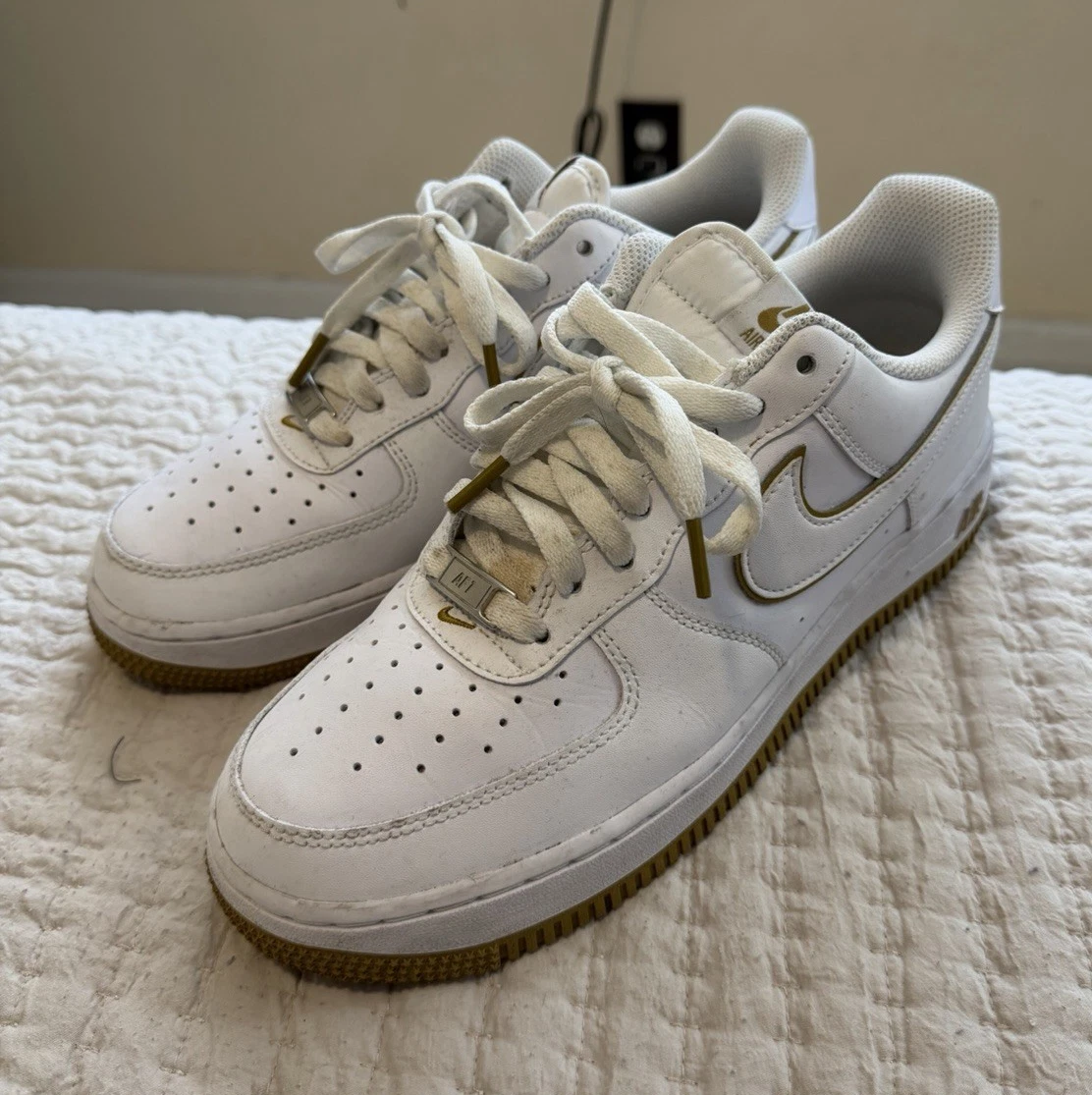 Preços baixos em Nike Air Force 1 White Gum | eBay