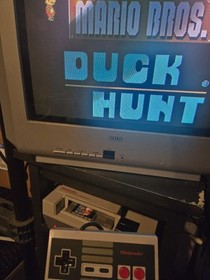 Super Mario Bros Duck Hunt Nintendo NES Tested And Cleaned Ships Next Day
