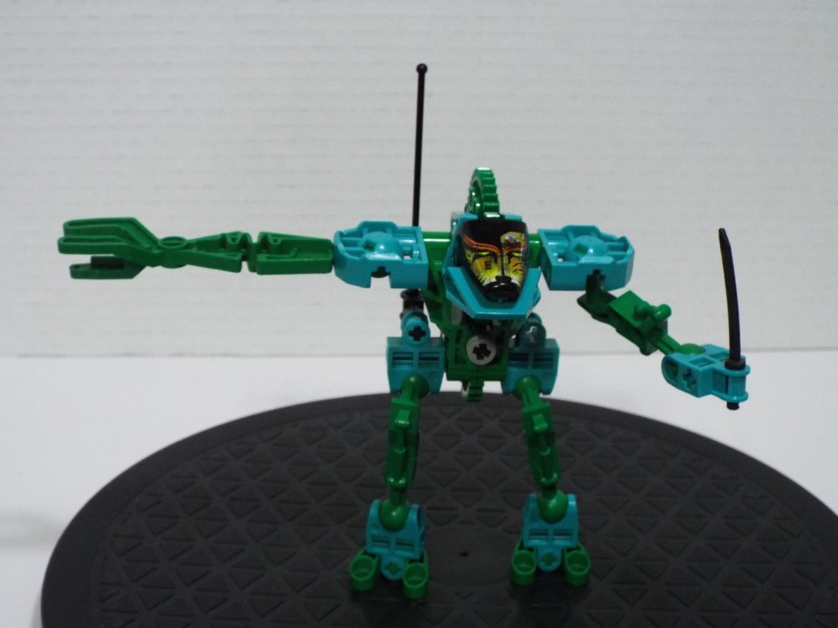 LEGO TECHNICS THROWBOT AMAZON (8505) COMPLETE FIGURE WITH DISKS