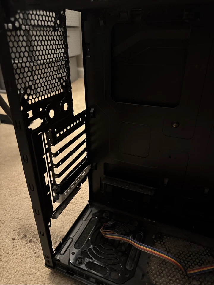 Vintage Thermaltake Commander Gaming Case - Image 4 of 4