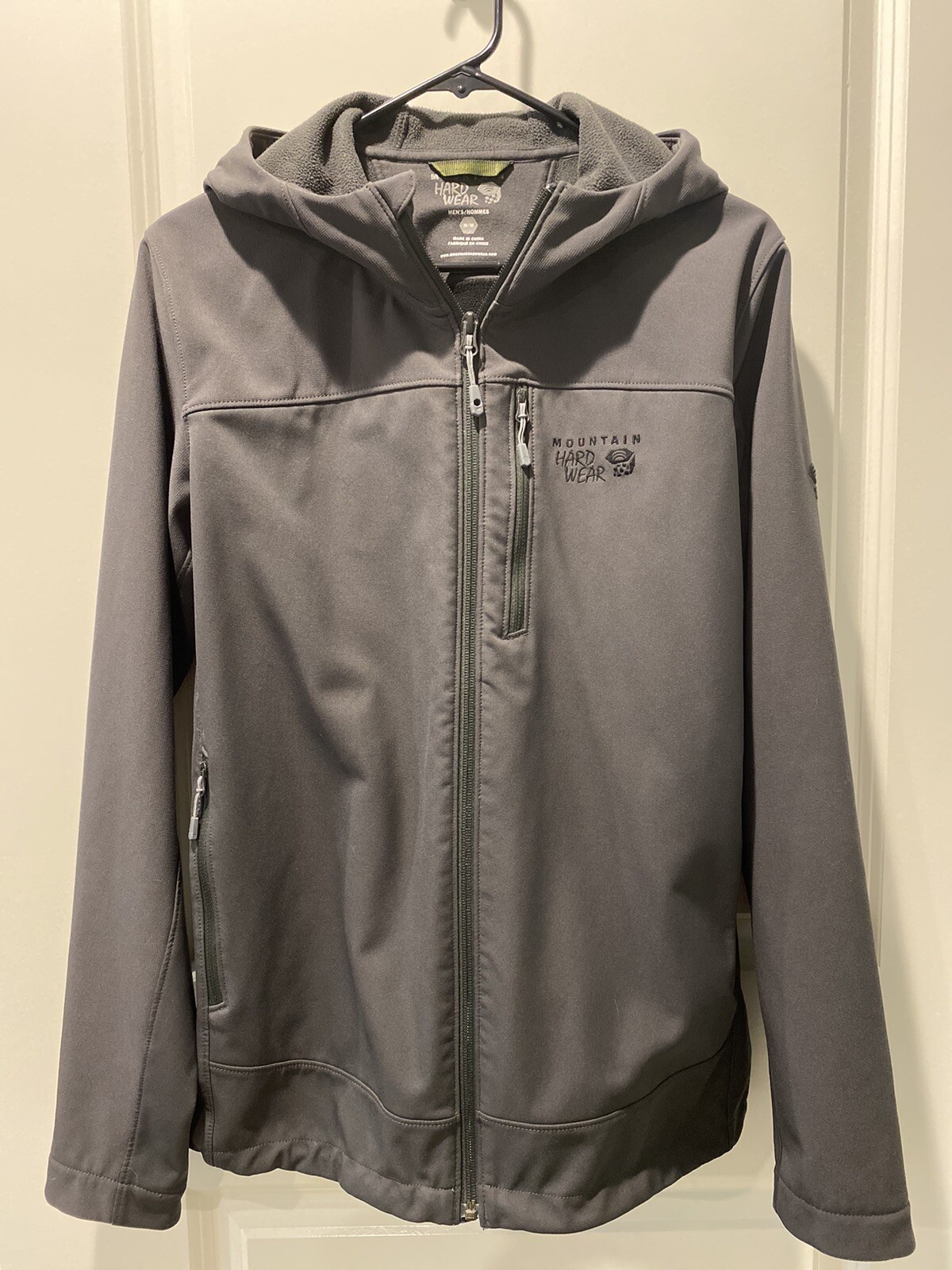 Men's Mountain Hardwear Fairing Soft Shell Jacket Size Medium in Gray