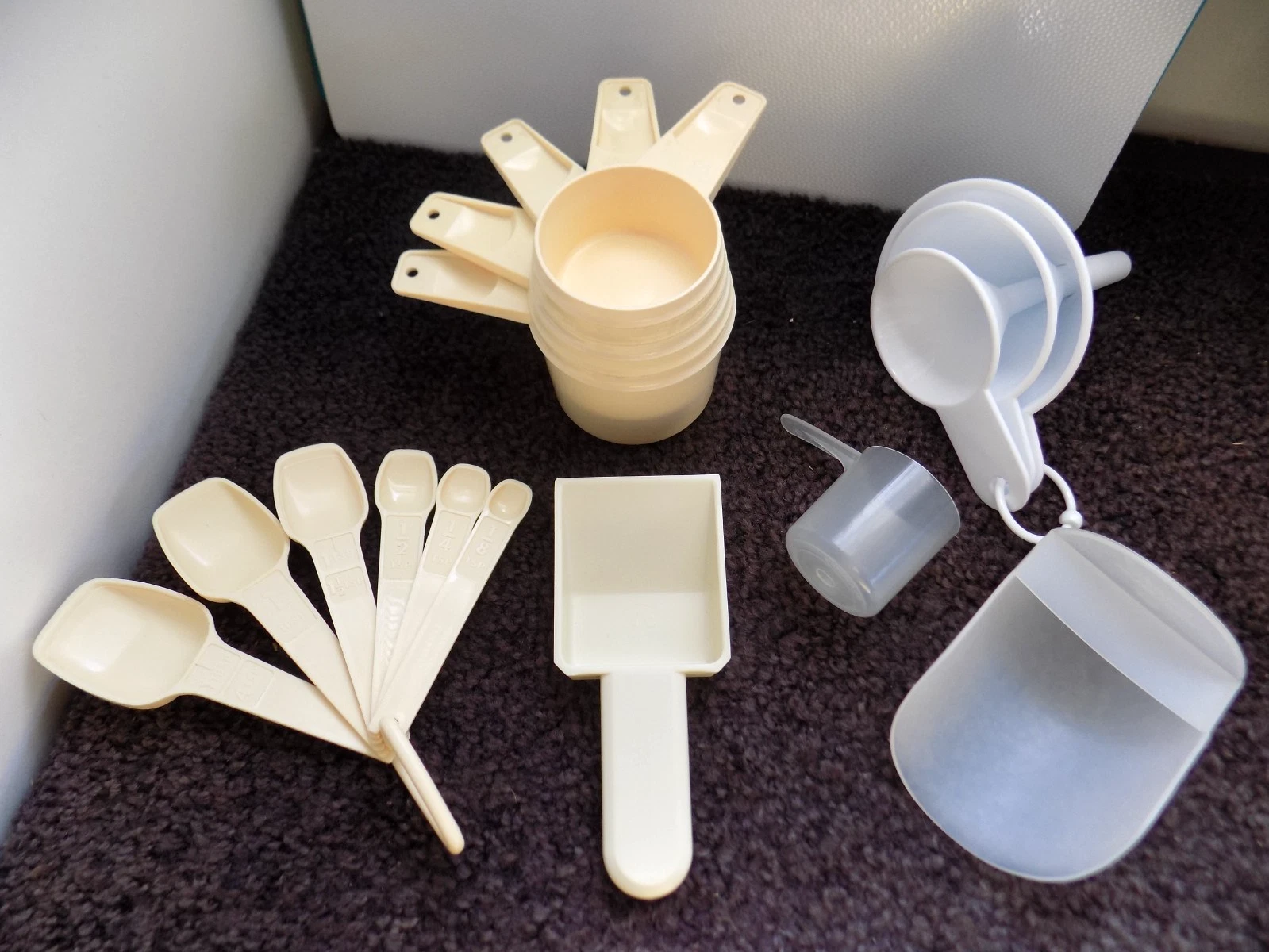 Tupperware Lot & More ~ Measuring Cups, Spoons, 3 Different Scoops & 3 Funnels