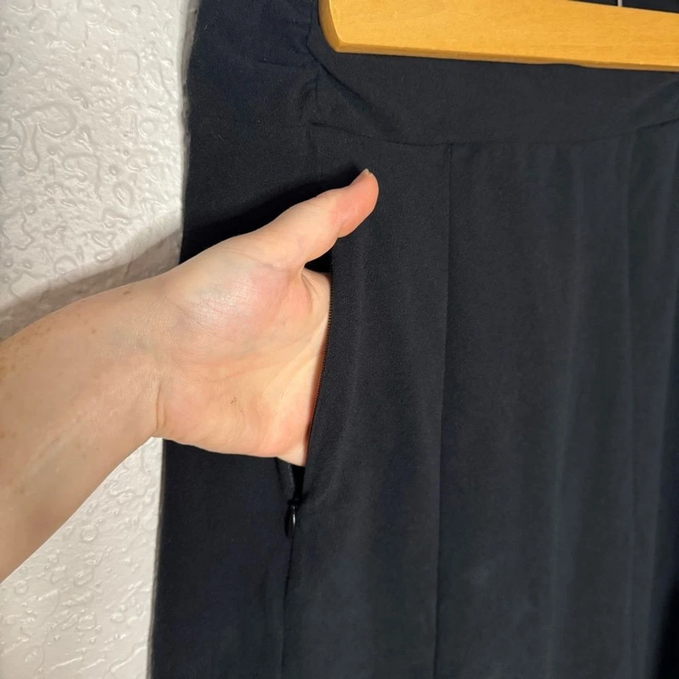 Falda SCOTTeVEST The Sandra Línea A Negra Bolsillos con Cremallera Elastizada Comodidad Talla S Foto 4 de 4