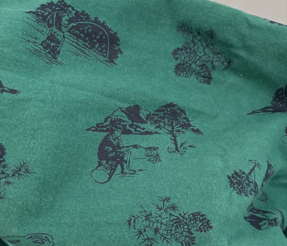 Vtg 62X59 Hunter Green HEAVY FLANNEL Fishing Canoe FABRIC Sewing THROW BLANKET - Image 2 of 4