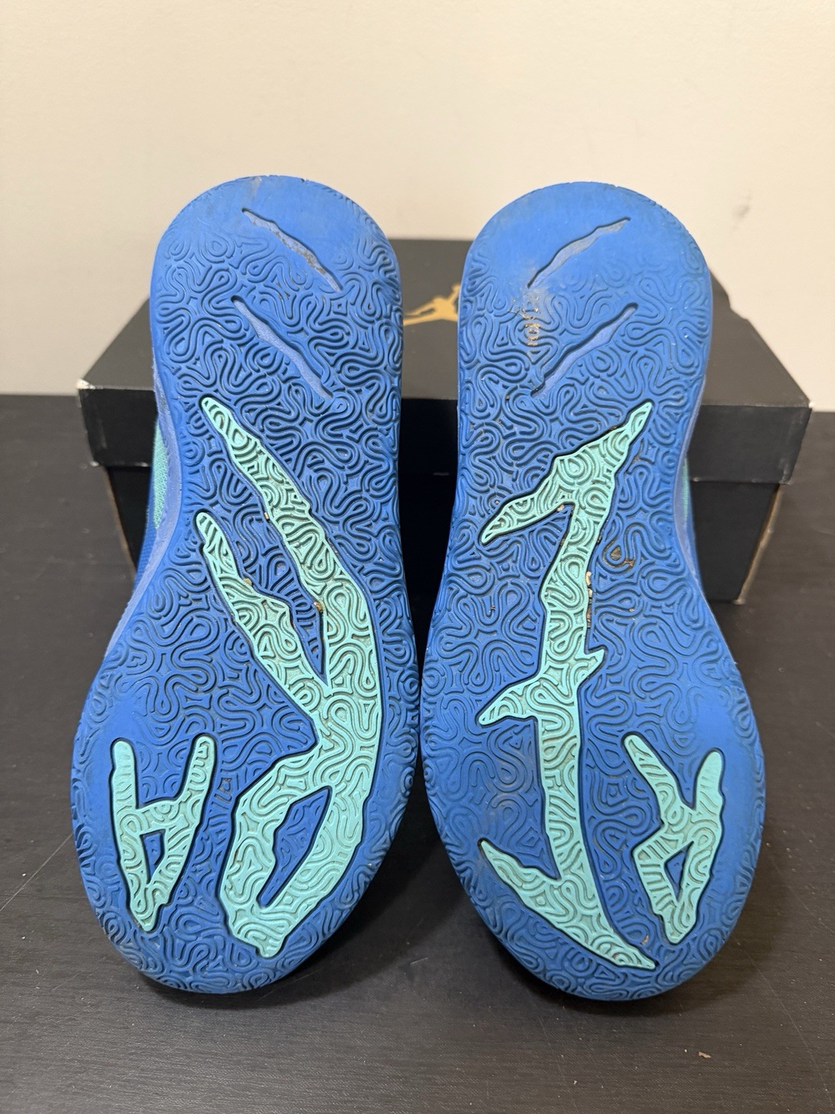 Size 9 - Puma MB.03 Lo Team Hyperlink Blue- Pre Owned-good Condition thumbnail 4