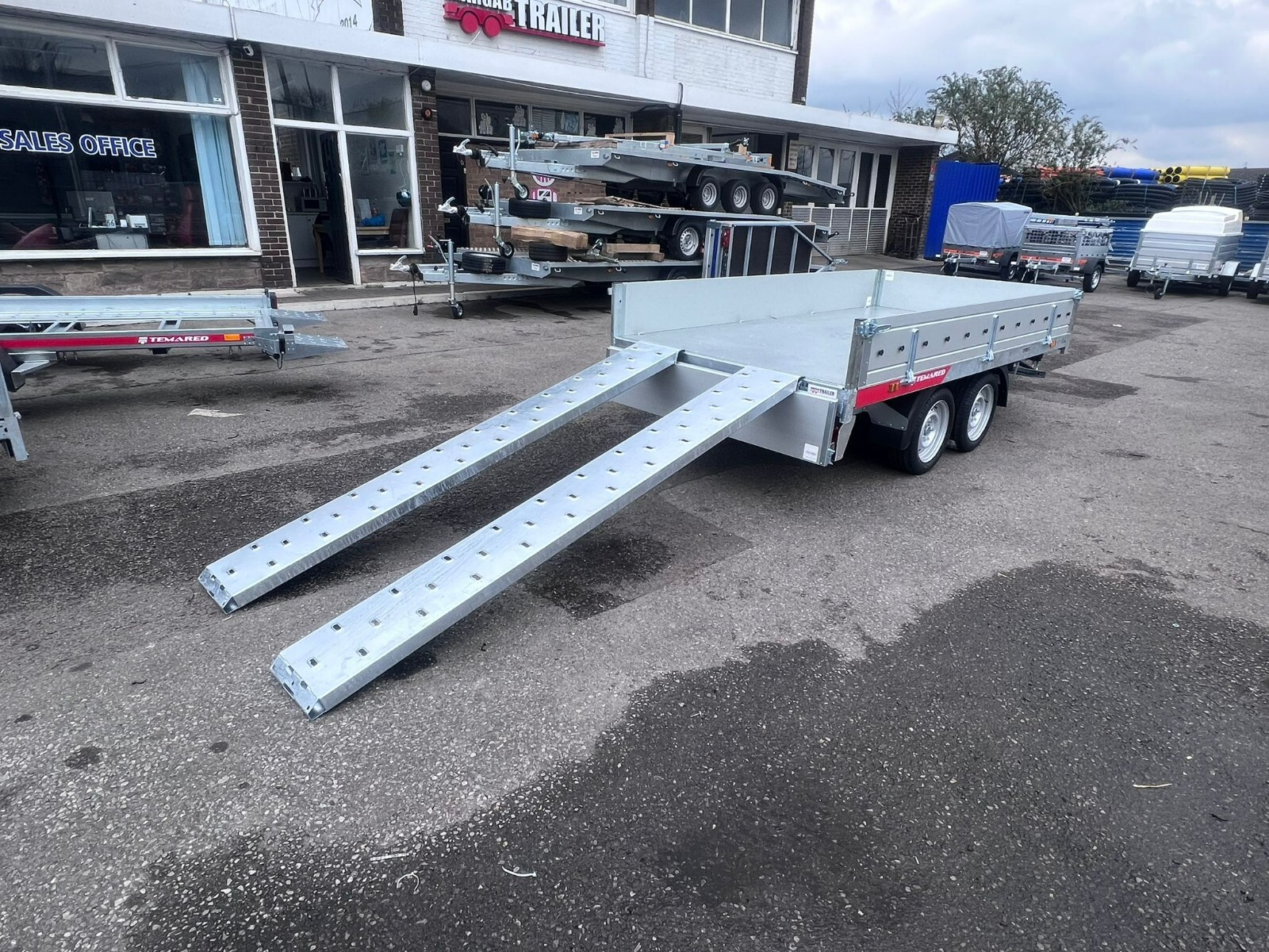 Tipper Ramps 10ft x 5ft SIDES + RAMPS ELECTRIC TIPPING TRAILER TIPPER 2700kg 3m X 1 ...