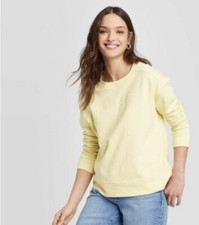  NWT- Women  s Sweatshirt XL    