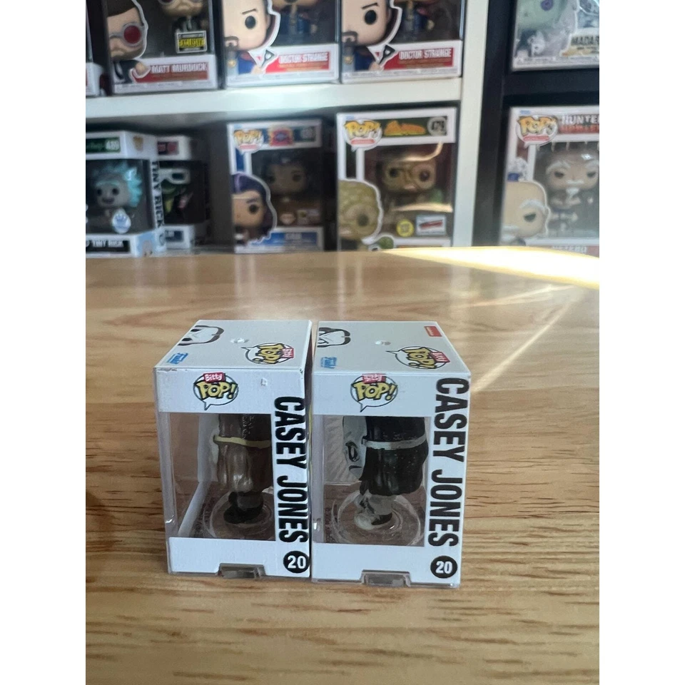 2 CHASE Casey Jones Funko Bitty Pops SDCC 4000 PIECE TMNT B&W Ninja Turtles - Image 3 of 4