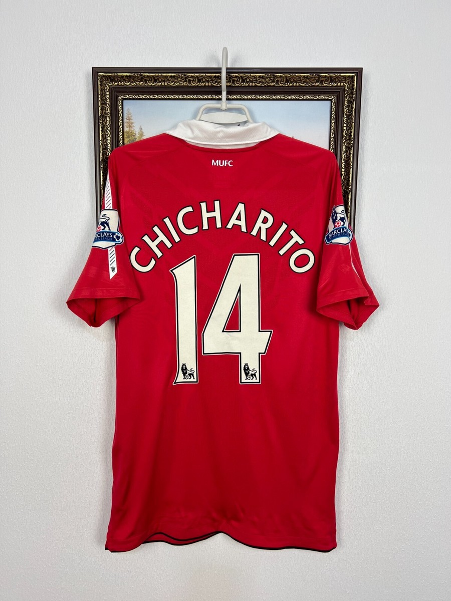 Manchester United Home football shirt 2010 Soccer #14 Chicharito