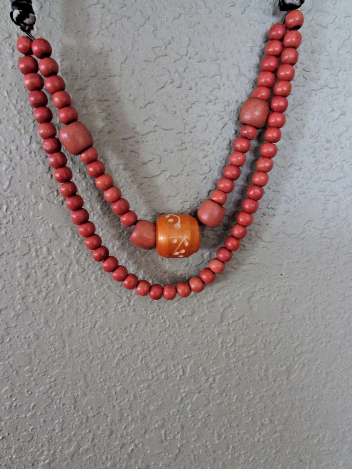 Colección 18~Bufanda Tonificada Marrón y Negro~Muy Divertida~Chic Con Cuentas Talladas en Madera Foto 2 de 3