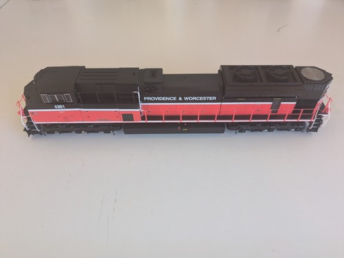 HO Athearrn Providence & Worcester P&W SD70M-2 #4301 ATHG70584 DCC listo | Zustand: New