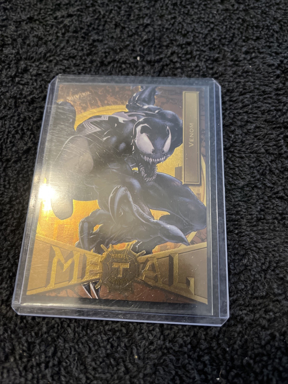 2022 Upper Deck Marvel Metal Universe Spider-Man Gold Light FX Venom #93 Mint