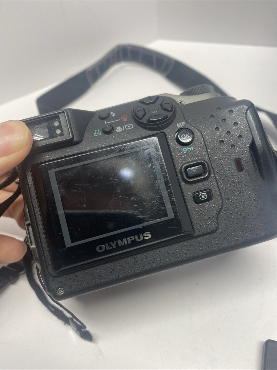 Olympus CAMEDIA C-3000 Zoom 3.3MP Digital Camera Works Complete W