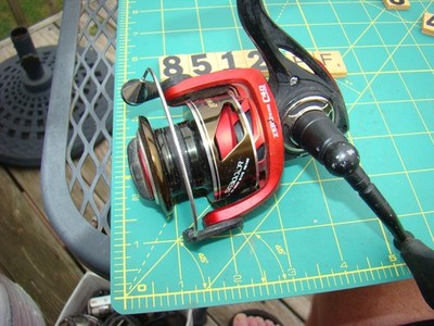 V8512 PF Lew's SPEED SPIN SG300CR Carbon 40 10 Bearings Spinning Fishing Reel