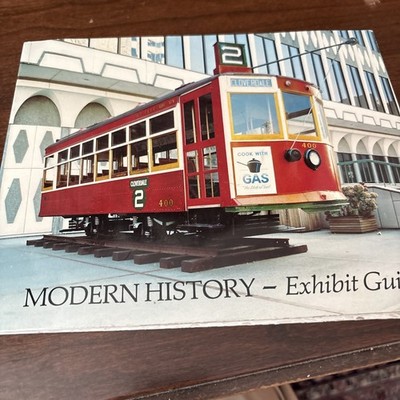 Vintage Modern History Exhibit Guide 68 Seiten Softcover British Columbia