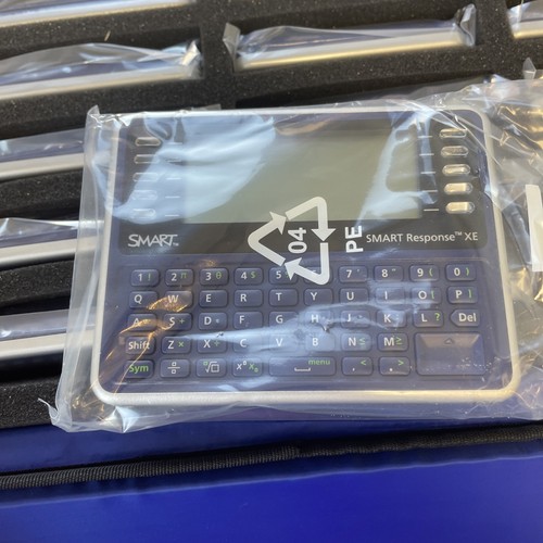 Lot 24x Smart Technologies Smart Response XE Remote Control 03-00182 ~ Working - Picture 3 of 7